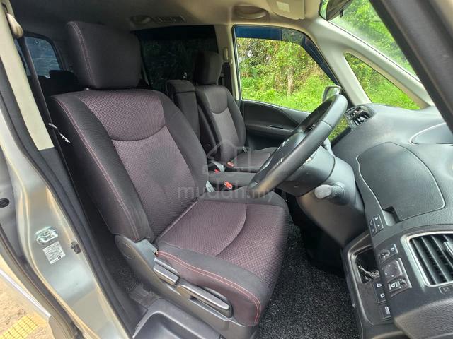 2013 Nissan SERENA 2.0 S-HYBRID HIGHWAY STAR - 2