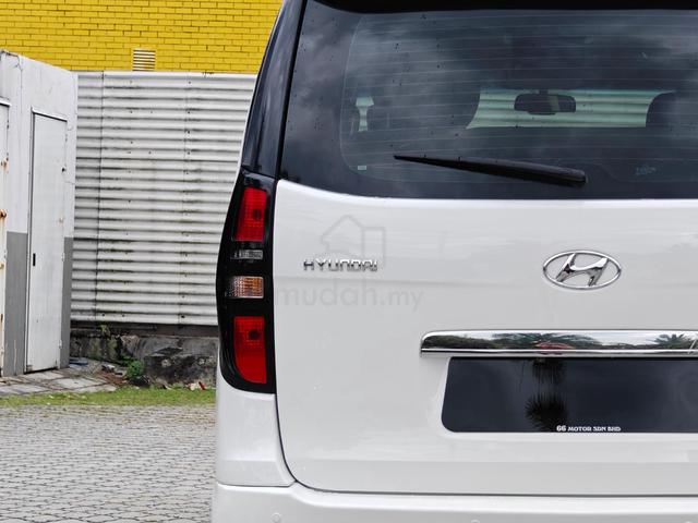2017 Hyundai GRAND STAREX 2.5 ROYALE PREMIUM (A) - 5