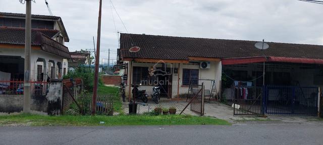 House for Sale Sungai Siput Terrace house 5