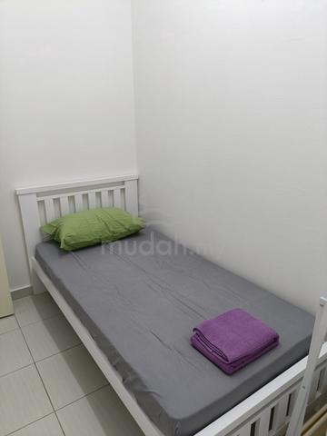 Small Room The Zizz Damansara Damai 1