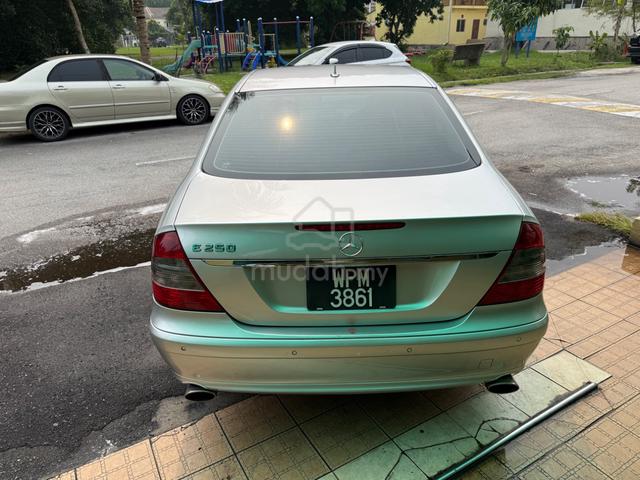 Mercedes Benz E230 2.5 - 5