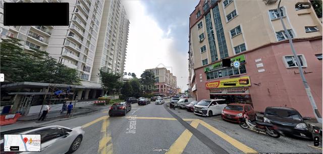 Diamond Square Freehold Corner Office with Lift 3050sf Only 167psf 1