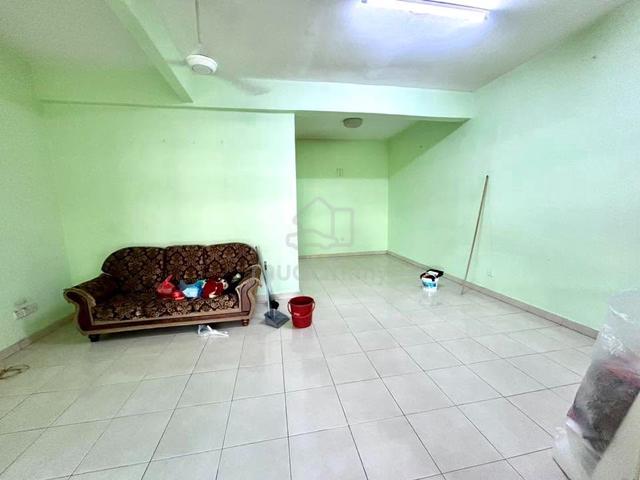 2-Storey House at Taman Sentral for RENT 1