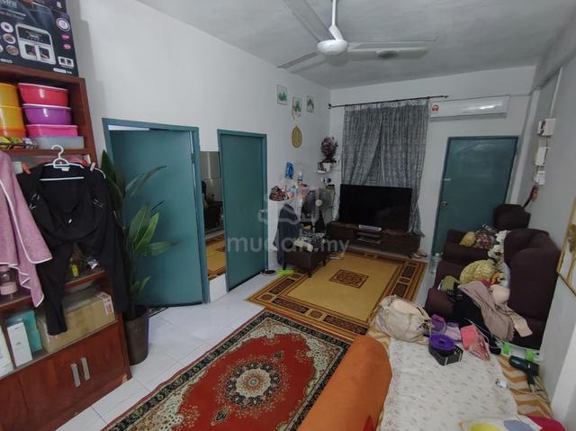 Flat Taman Dahlia 1