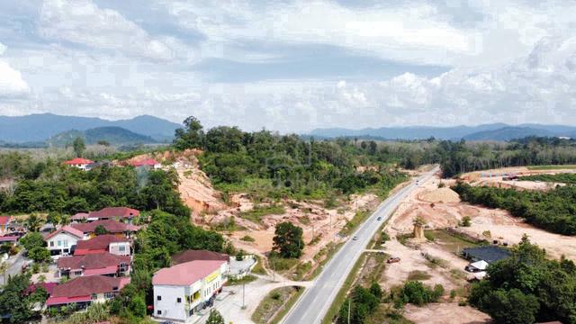 (4.85 Ekar & Tepi Lebuhraya, Bebas Banjir) Tanah Pembangunan, Machang 1