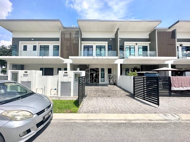 FULLY FURNISHED 2 Storey Linkhouse OnePark (Melwood) Semenyih 1