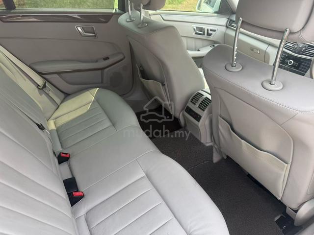 Mercedes Benz E200 - 5