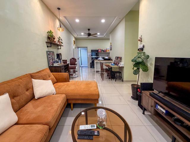 1 Razak Mansion 1