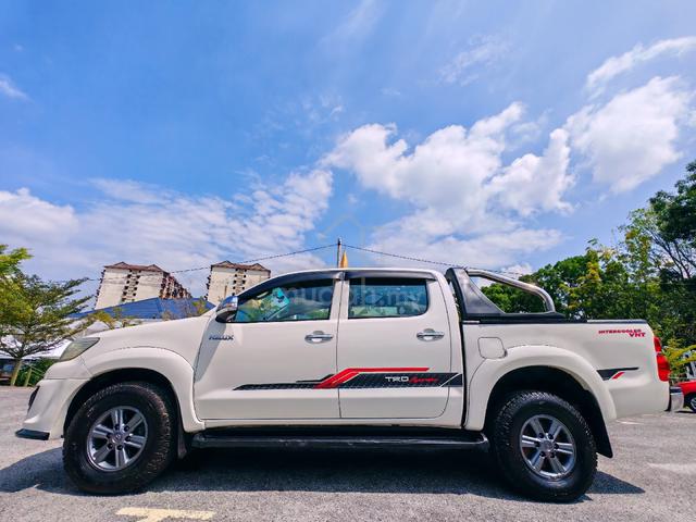 2015 Toyota HILUX 2.5 G VNT DOUBLE CAB (A) - 4