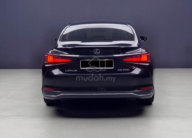 Ori38K 2023 Lexus ES250 2.5 LUXURY Facelift FSR UW - 4