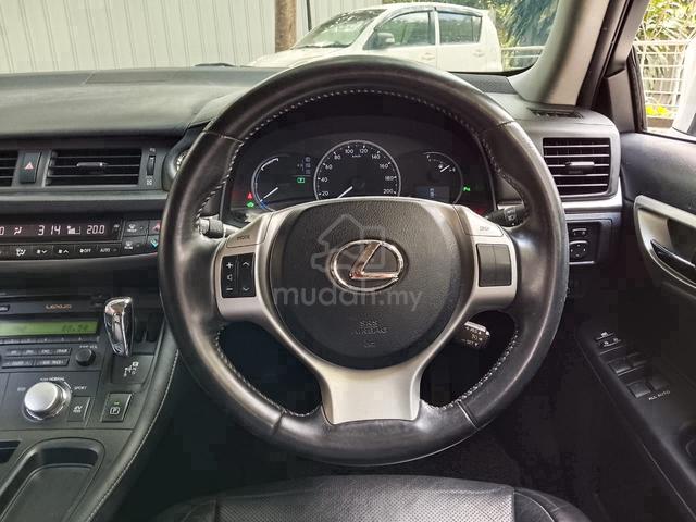 2012 Lexus CT200h 1.8 (A) Premium Package - 5