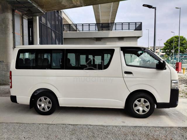 Ori 2023 Toyota Hiace 2.5 (M) 14 Seat Low Roof - 4