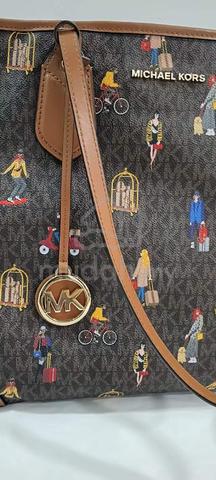 Carousel Image