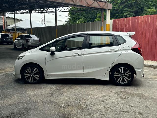 2015 Honda JAZZ 1.5 V (A) LOAN KEDAI IC SHJA - 4