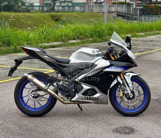 2022 Yamaha R15M - photo 4 of 10