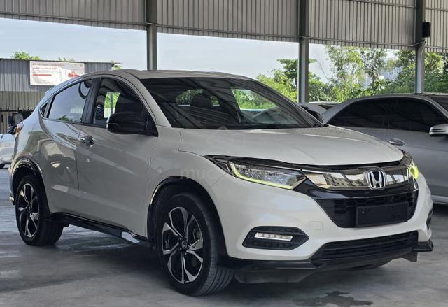 Honda HR-V 1.8 RS✅FULL SERVICE HONDA✅LOW MILEAGE - 2
