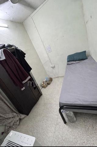Bilik wanita Johor Bahru 1
