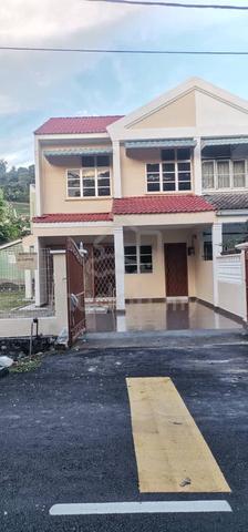 Individual title, corner lot, renovated at Taman Bukit Indah, Ampang 1