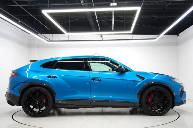 2025 Lamborghini URUS 4.0 performante - 2