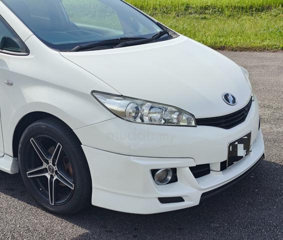2011 Toyota WISH 1.8 S (A) / PUSH START - 5
