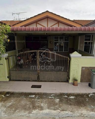 Rooms for Rent (3 Bedrooms, 5 Pax) at Nilai, Negeri Sembilan 1
