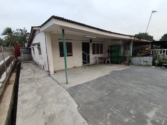 Single Storey Corner Lot @ Kg Ungku Mohsin, Tampoi (near Tebrau & CIQ) 1