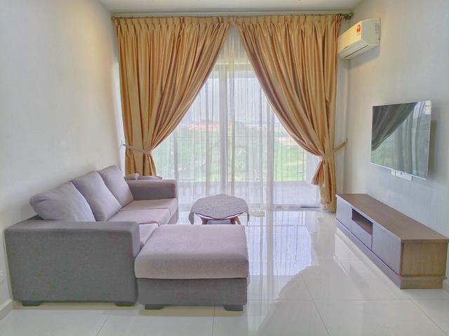 Bay Point @ Country Garden Danga Bay 1