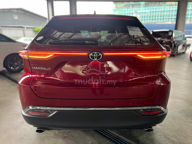 2021 Toyota Harrier 2.0 Z - Red with Grey Interior - 3