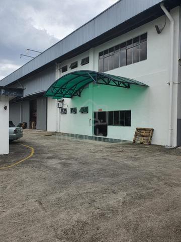Balakong Taming Jaya, Selesa Jaya 1.5 Storey Semi-D Factory for rent 1