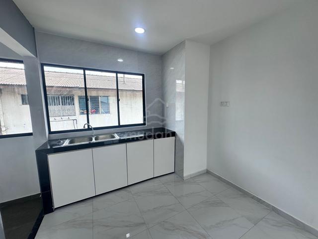 Flat Taman Ungku Tun Aminah 2