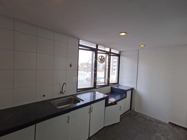 Shop / office, jalan sungai dua, near USM, facing mainroad 3