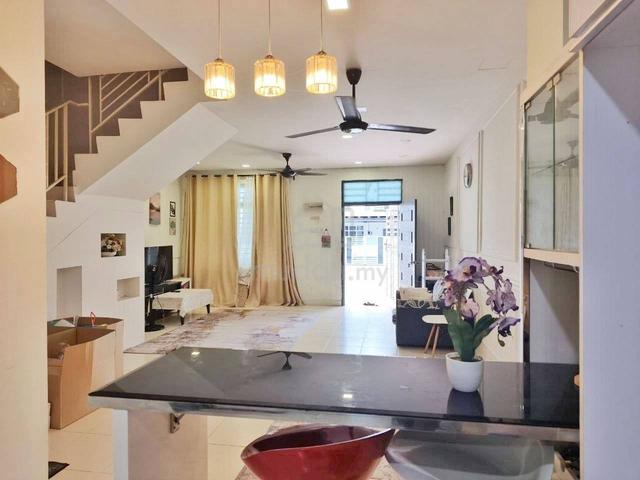 TAMAN SCIENTEX JAYA, SENAI - 2.5 Storey Terrace / RUMAH CANTIK 1