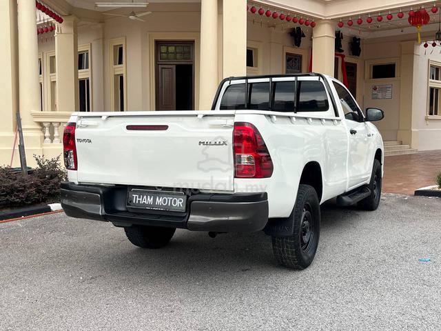 2017 Toyota HILUX 2.4 MT SINGLECAB 4X4 FULL LOAN - 3