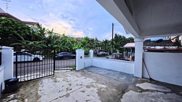 Double Storey Bukit Indah Nusa Indah Full Loan Unit 20x70 1