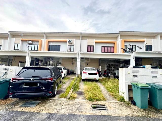 FULL LOAN TERMURAH FREEHOLD Townhouse Villa Kesuma Semenyih 1