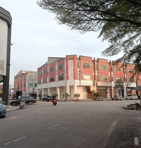 Shoplot Ground Floor for Rent 1