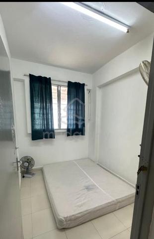 Desa Rahmat Apartment 1