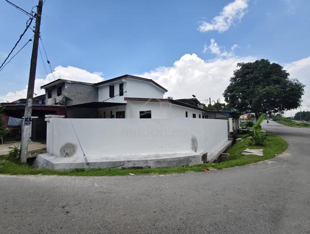 Renovated Bandar Baru Permas Jaya 2 Storey Low Cost Corner 1