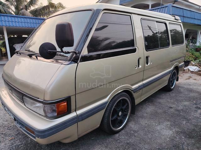 1995 Ford SPECTRON 1.8 XLT ST94 (M) - 2