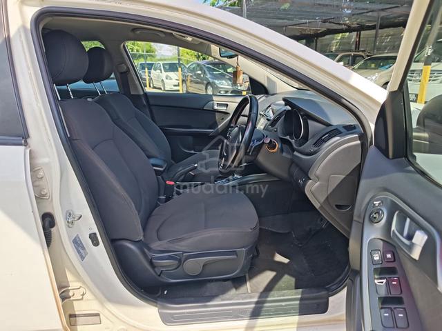 2012 Kia FORTE FULL SPEC 1.6 (AUTO) - 4
