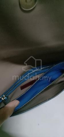 Carousel Image