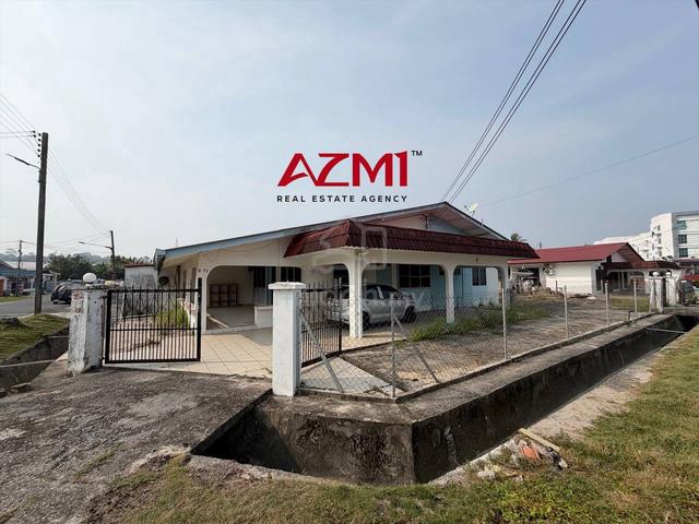 Single Storey Semi Detached at Luak Can Consider To Buy 1