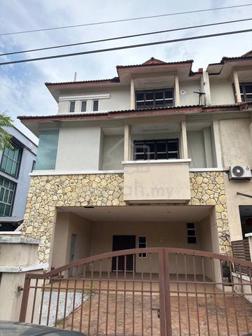 RUMAH SEWA LuaS BESAR ❗️7 BILIK Partly Furnished GoMBaK BaTU caVeS 1
