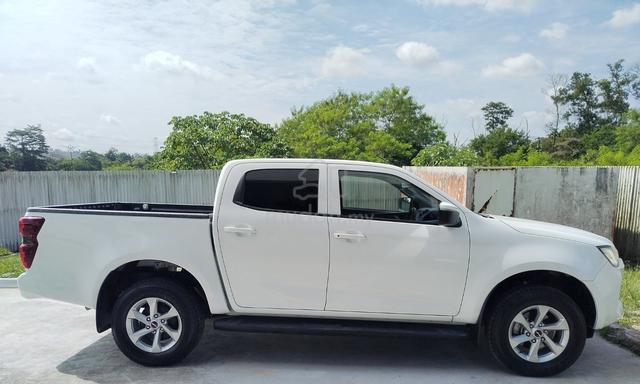 2023 Isuzu D-MAX 1.9 STANDARD 4x4 (A) - 4