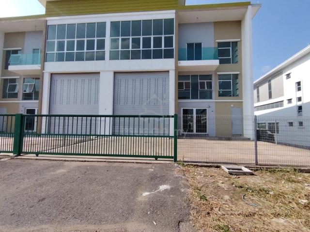 Ayer Keroh Melaka Eco Park Terrace Factory Endlot For Sale 1