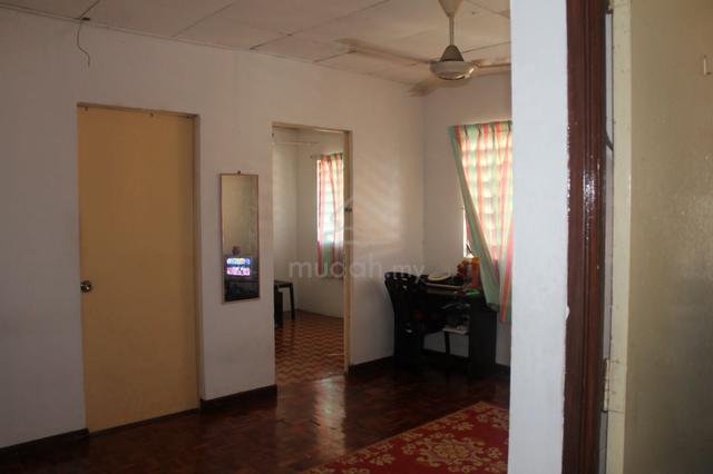 Flat PKNS Seksyen 8 Shah Alam 1