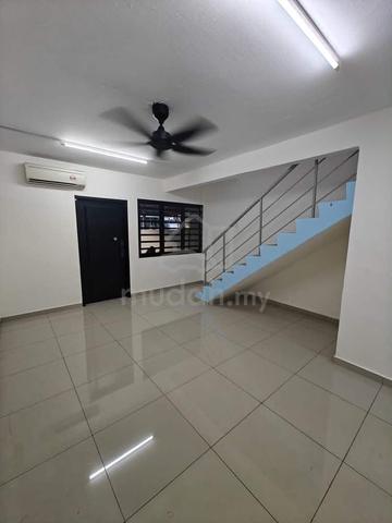 Double Storey Low Cost Hose,Johor Jaya.Johor Bahru 1