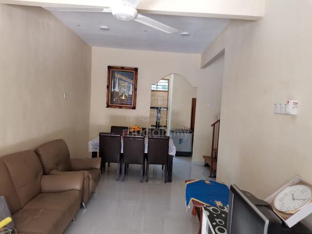 Jualan Harga Runtuh 1