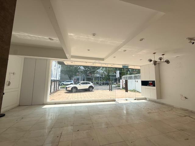 Commercial title DSSD Jln Kelawai Gurney Plaza Main Road Many Parkings 1