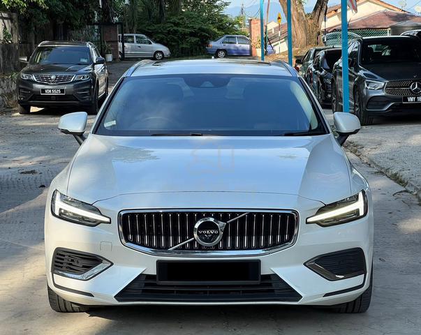 2022 Volvo V60 2.0 T8 (A)ORI MIL,1 VIP OWNER - 2